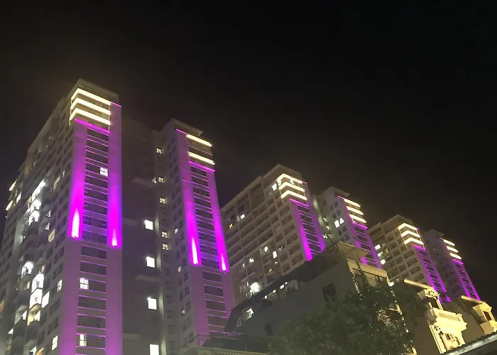 Homestay Binbong Bai Chay Aparthotel